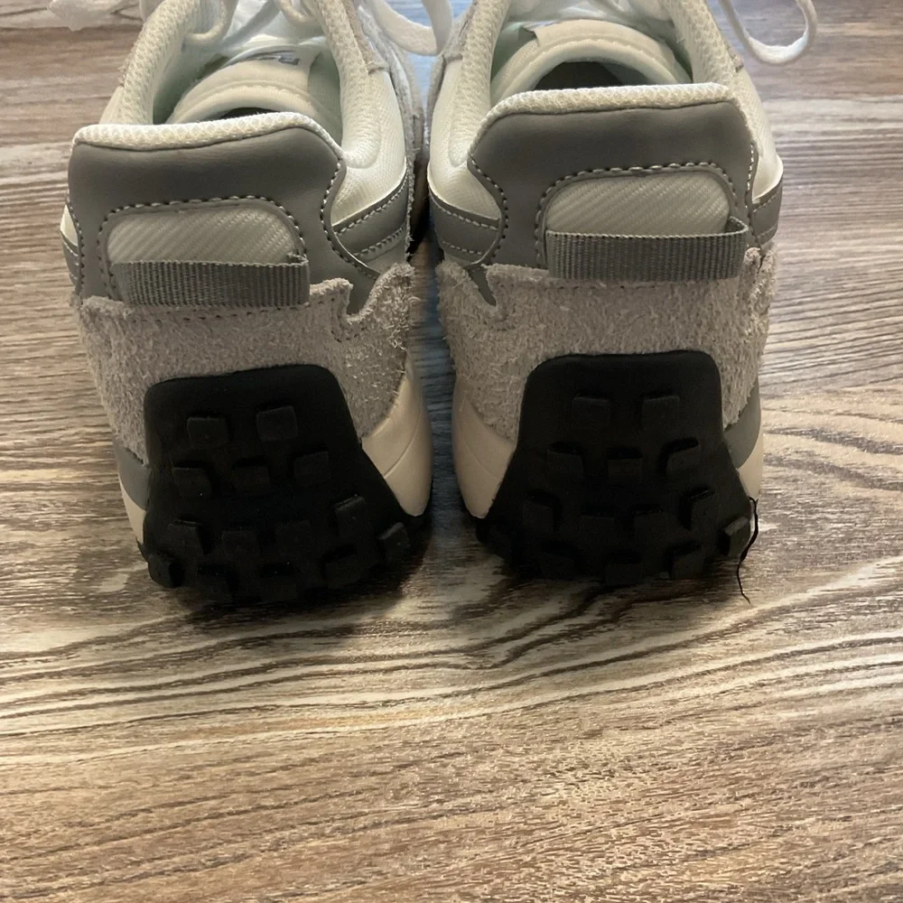 Reebok Classic AZ White and Grey Sneakers 7.5 NWOT